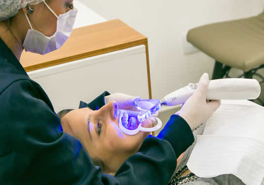 Clareamento Dental